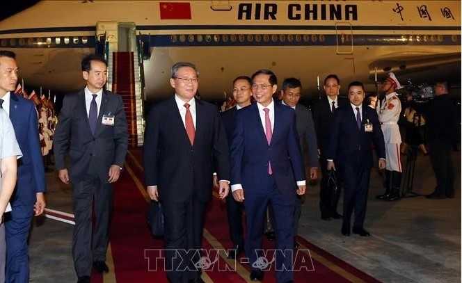 Chinese Premier highlights closer Vietnam-China cooperation for peace, development